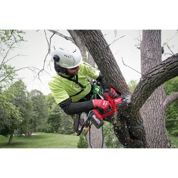 Milwaukee M18 FUEL HATCHET 8 Pruning Saw